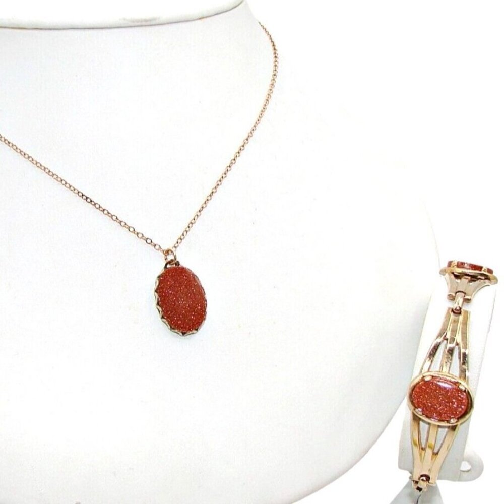 Sunstone Jewelry Set Solitaire Pendant Necklace and Matching Bracelet Gold Tone